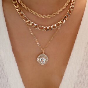 European And American Gold-plated Crystal Pendant Necklace